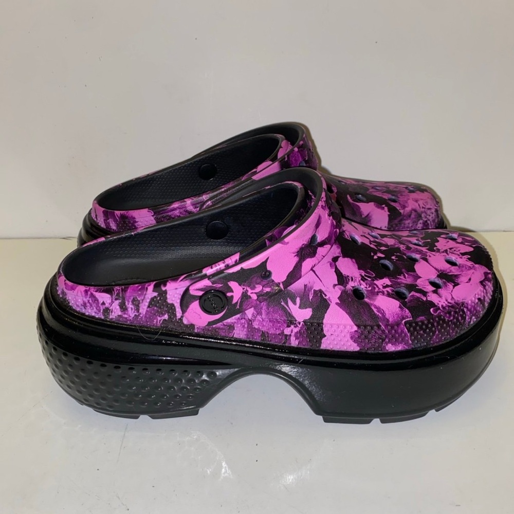 Crocs Stomp Hyper Floral Clog size 11W